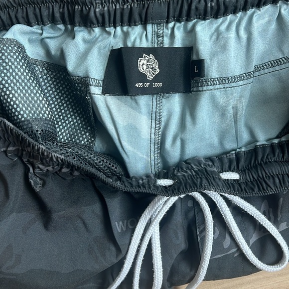 NWOT Darc Sports Wolves Shorts - Picture 5 of 6